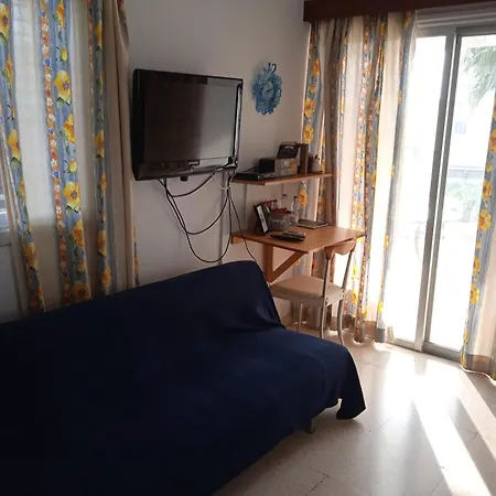 Larnaca, 1 Bedroom Seaside * Perivolia