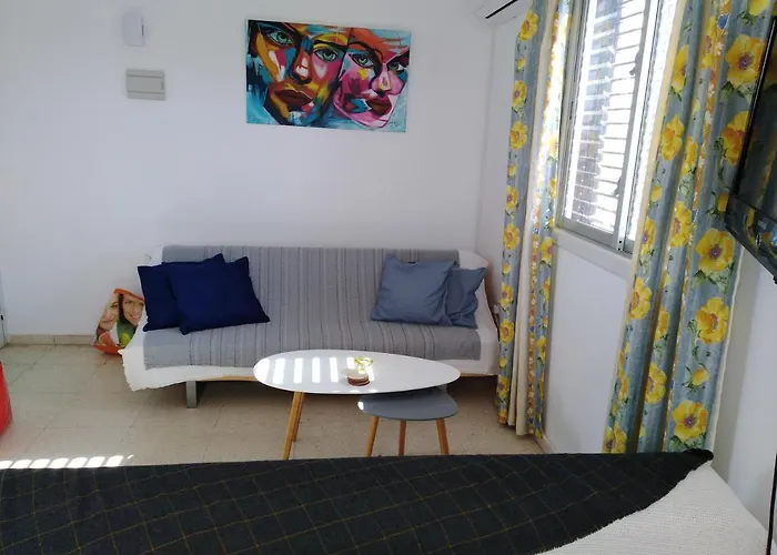 Larnaca, 1 Bedroom Seaside