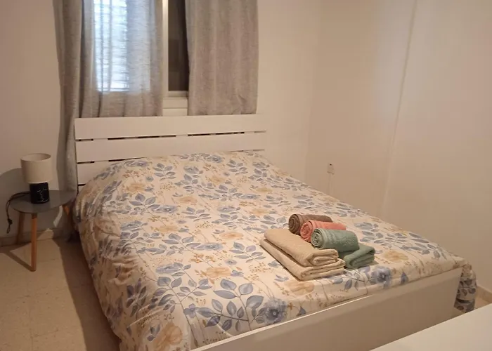 Larnaca, 1 Bedroom Seaside Apartmán Perivolia