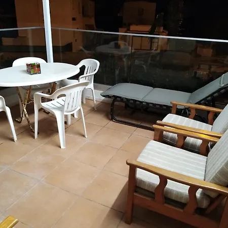 شقة Larnaca, 1 Bedroom Seaside بريفوليا